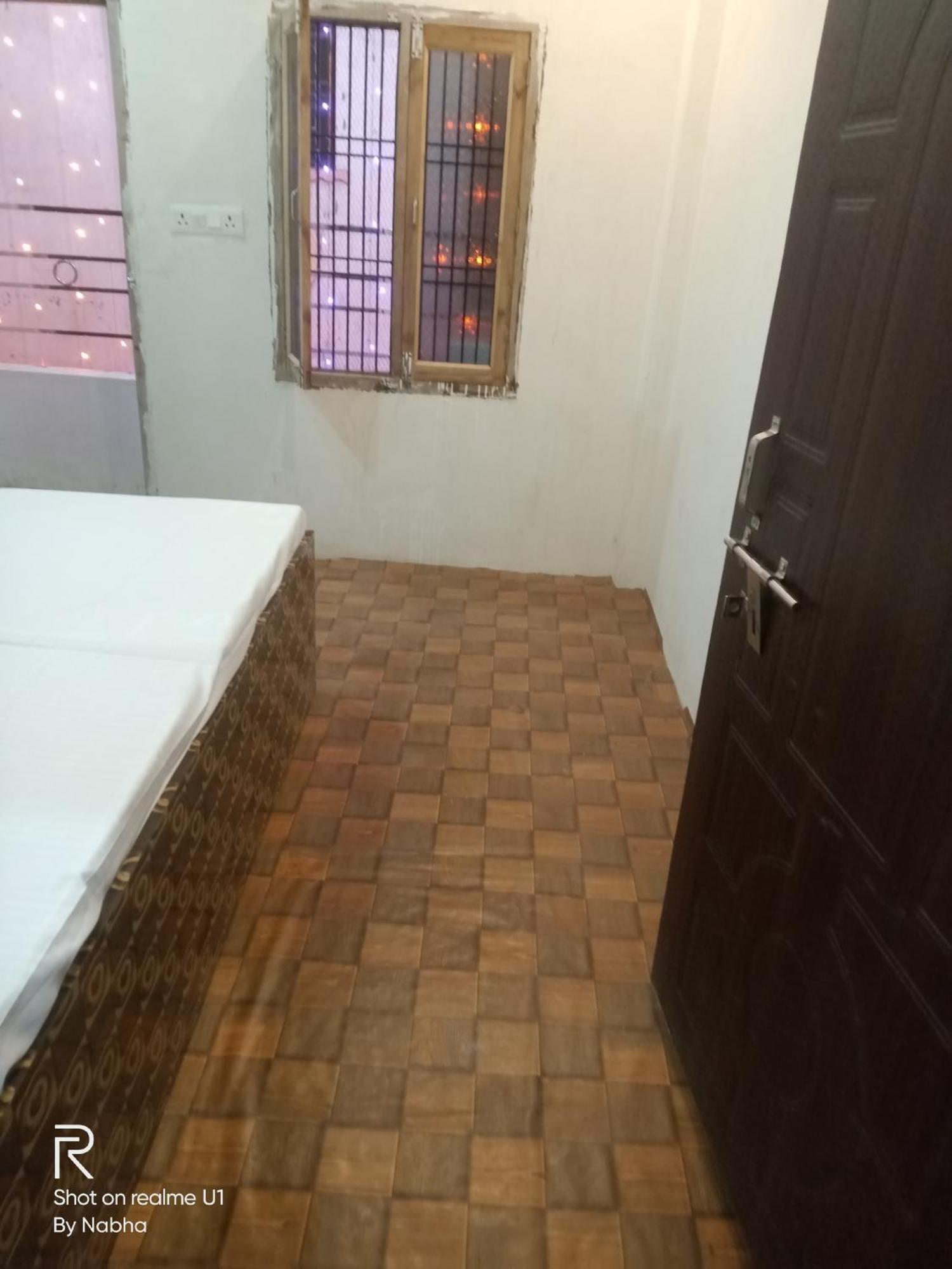 Shivaay Home Stay Waranasi Zewnętrze zdjęcie